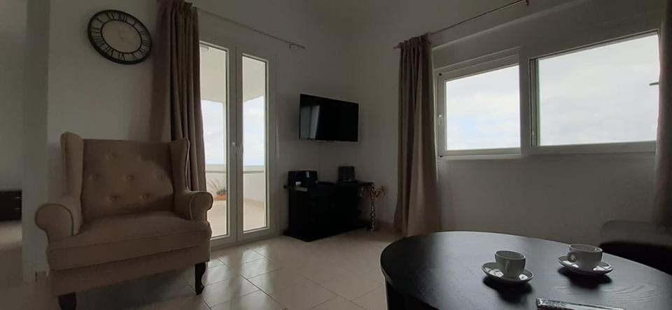 Apartment Thea *